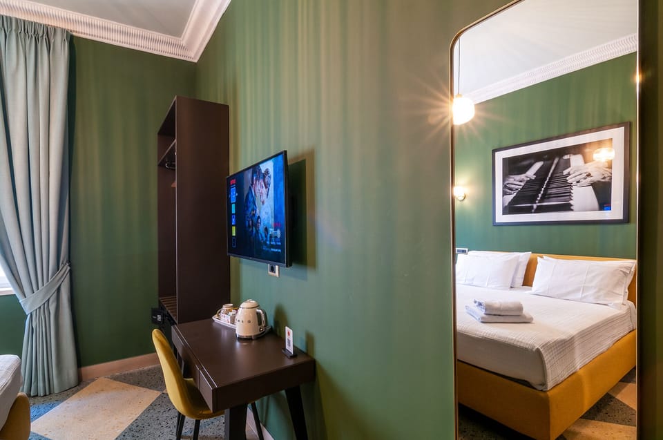 In-room safe, desk, blackout drapes, soundproofing