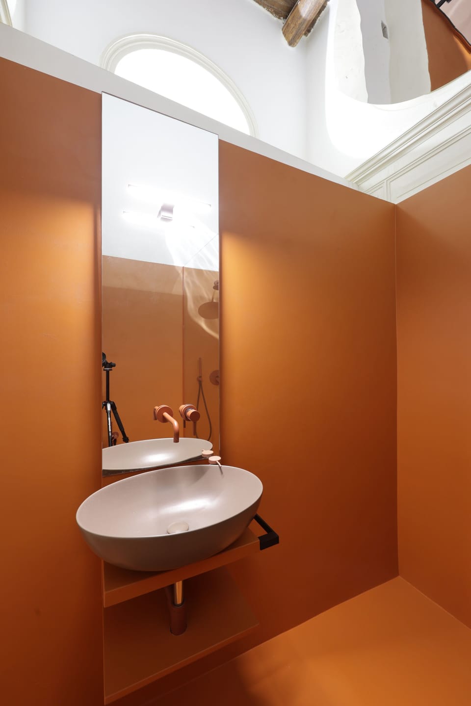 Standard Room, Balcony | Bathroom | Shower, hair dryer, towels, soap