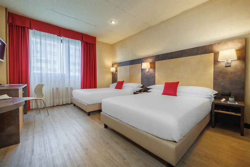 Comfort Room, 2 Double Beds | Down comforters, pillowtop beds, minibar, in-room safe