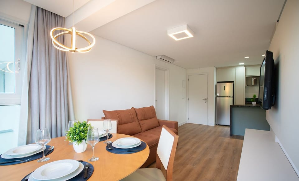 Basic Apartment | Dining