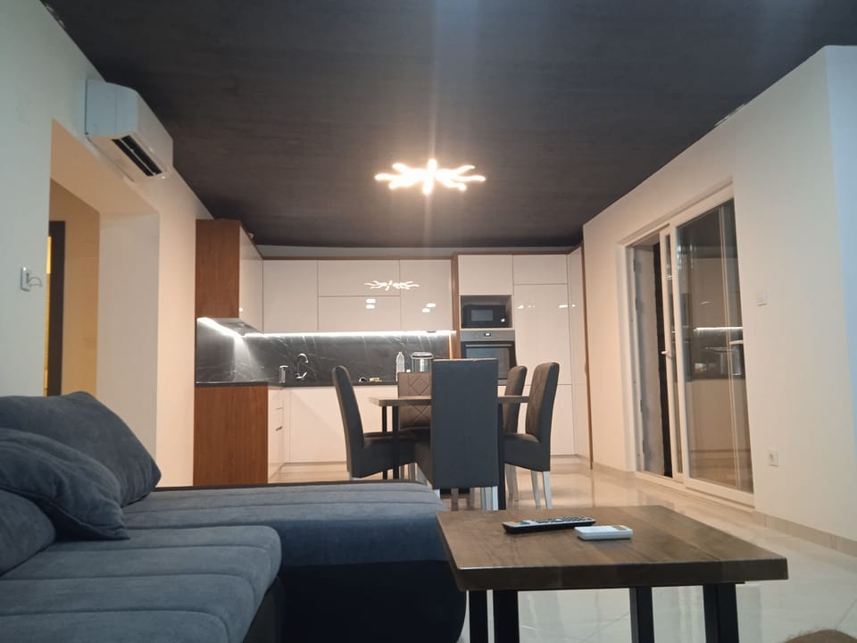 Apartment (A1) | Private kitchen | Espresso maker, fridge, microwave, oven