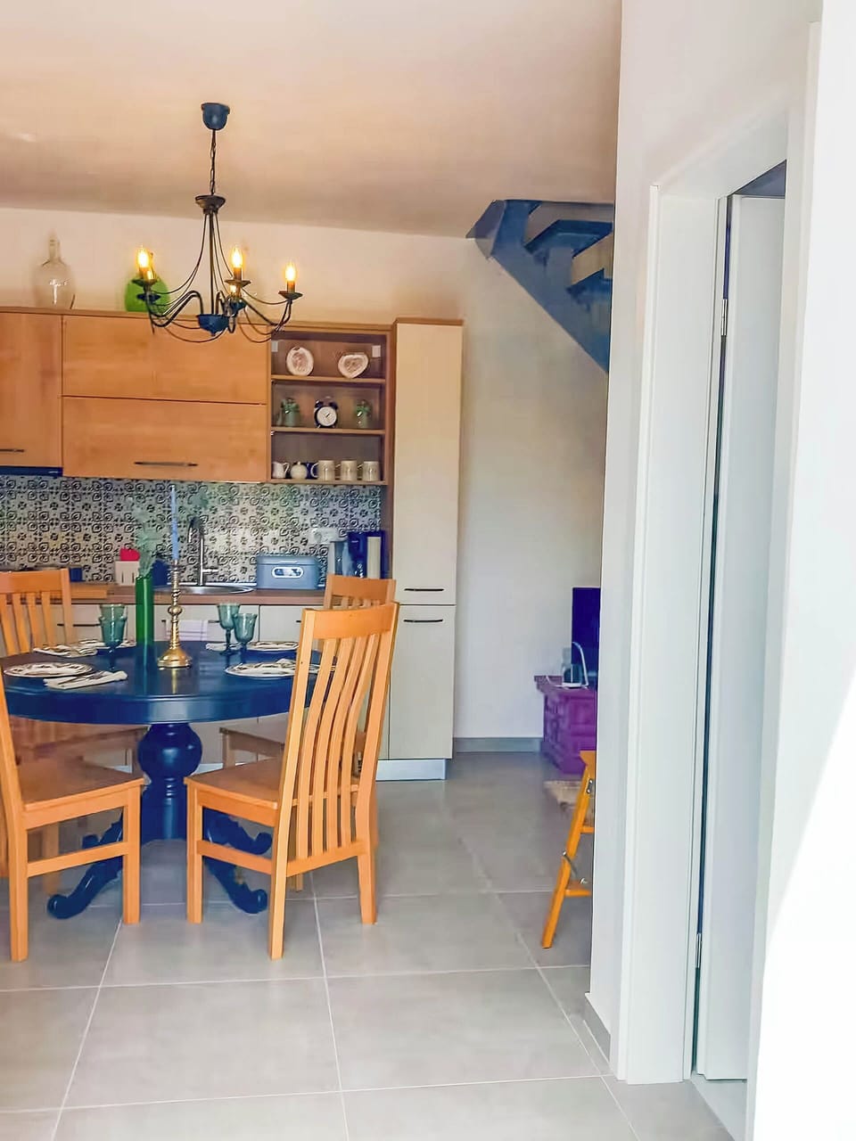 Apartment (A1) | Private kitchen | Fridge, stovetop, cookware/dishes/utensils, freezer