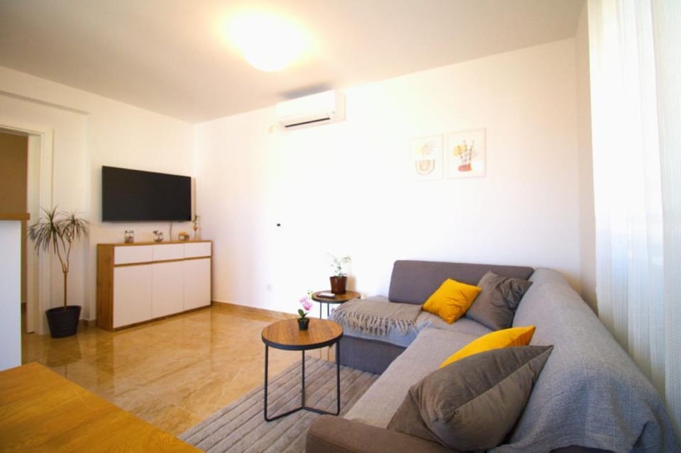 Apartment (A1) | Living room