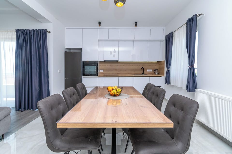 Apartment (A1) | Private kitchen | Espresso maker, fridge, oven, stovetop