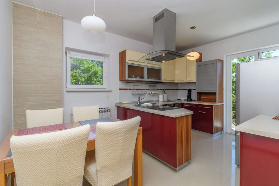 Apartment (A1) | Private kitchen | Espresso maker, fridge, microwave, oven