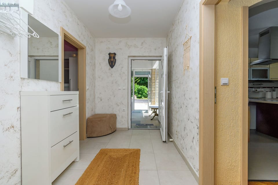 Apartment (A1) | Hallway