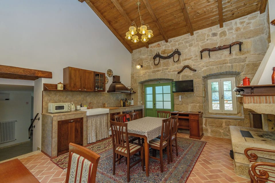 House | Private kitchen | Espresso maker, fridge, microwave, oven