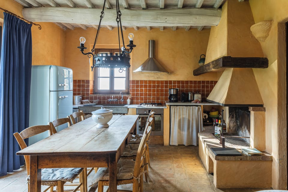 Superior Apartment, Garden View | Private kitchen | Highchair
