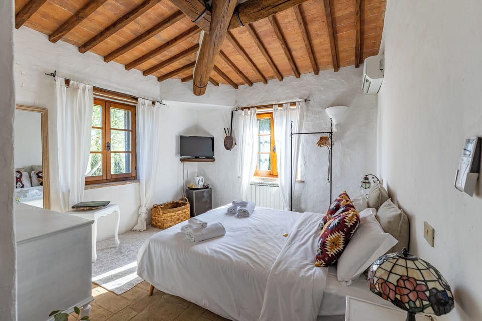Standard Double Room, Garden View | WiFi (free), bed sheets
