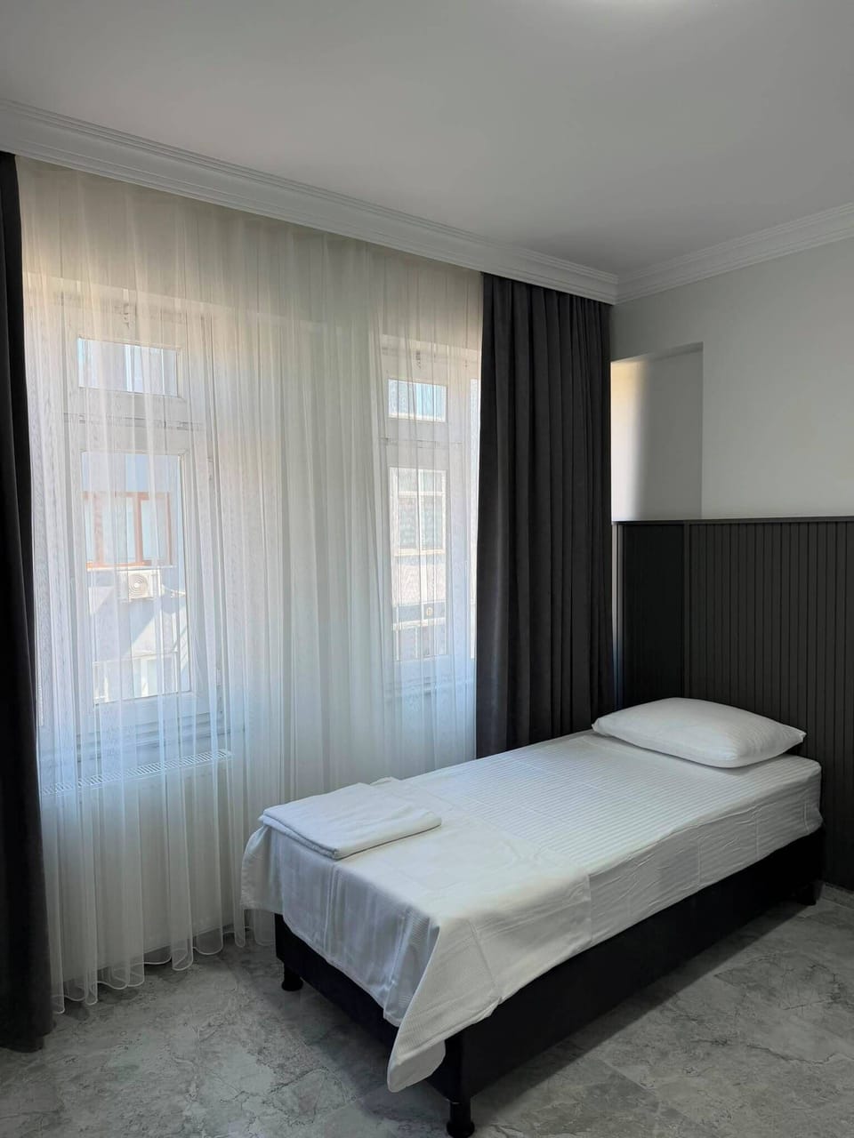 Comfort Twin Room, Air conditioning, City View | Desk, laptop workspace, blackout drapes, iron/ironing board (on request)