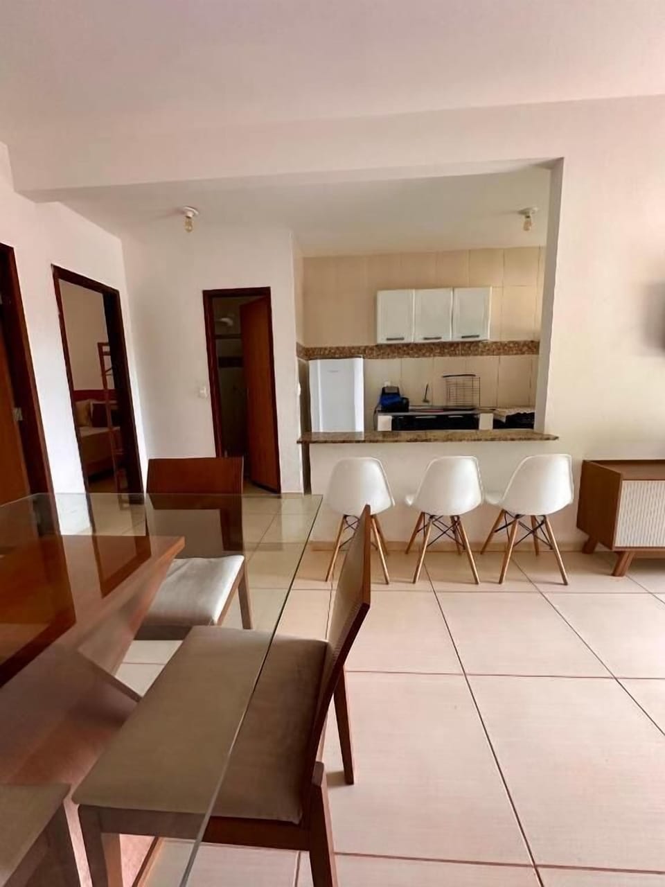 Family Apartment | Dining