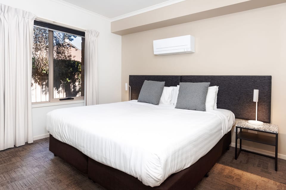 One Bedroom Apartment | In-room safe, desk, soundproofing, iron/ironing board