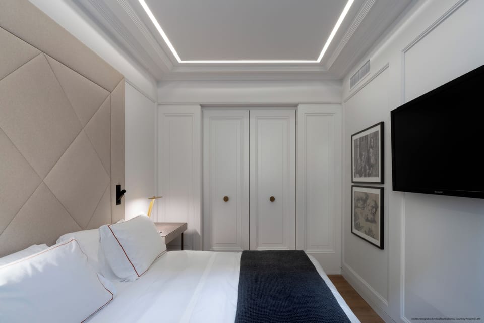 In-room safe, WiFi (free)