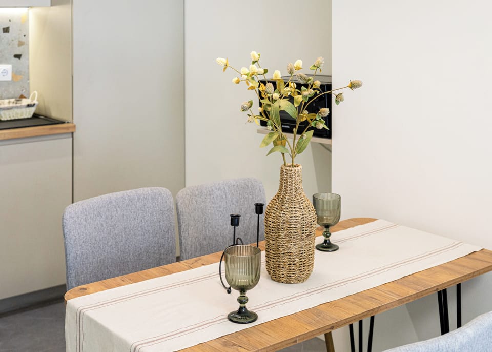 Apartment, City View | Dining