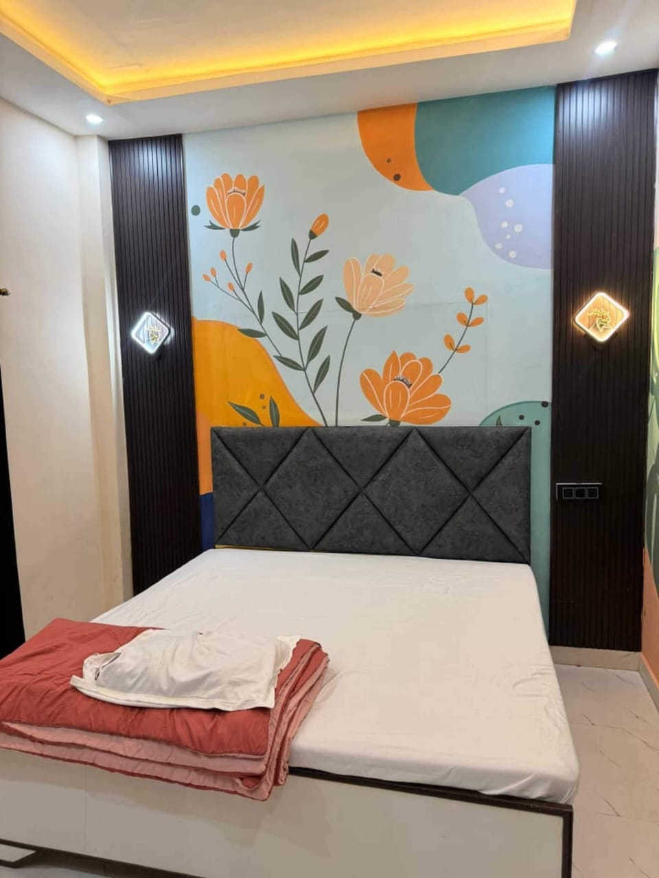 Standard Room, Air conditioning, City View | Desk, laptop workspace, rollaway beds (surcharge), WiFi (free)