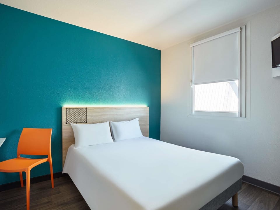 Room, 1 Double Bed, Private Bathroom (Cabrio) | Blackout drapes, soundproofing, iron/ironing board (on request)