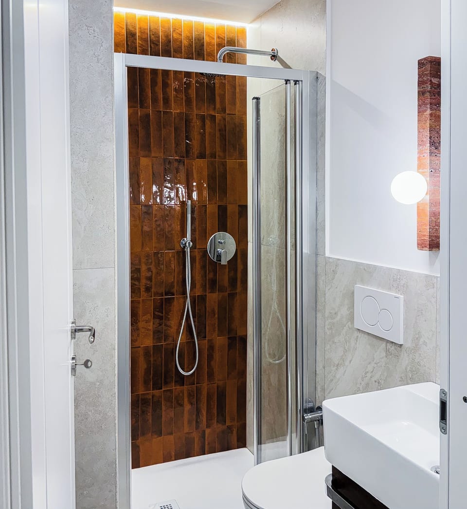 Standard Double Room | Bathroom | Shower, hair dryer, towels, soap