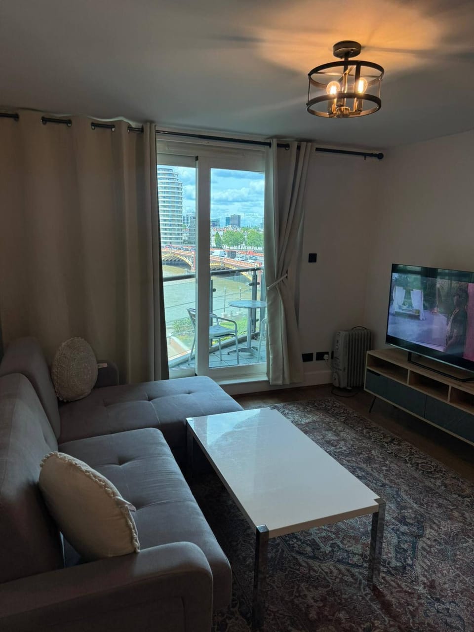 Apartment, 2 Bedrooms, Accessible | Living room