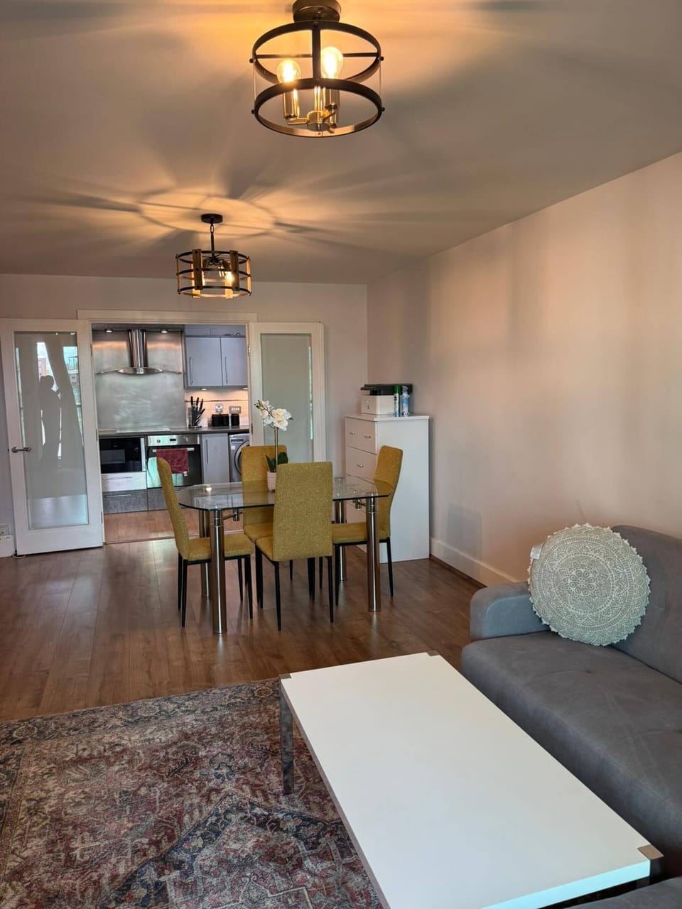 Apartment, 2 Bedrooms, Accessible | Dining room