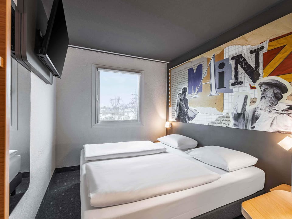 Double Room | Desk, blackout drapes, soundproofing, WiFi (free)