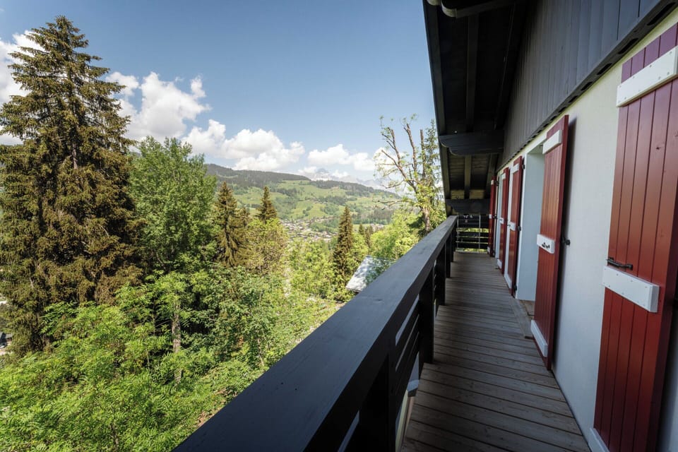 Chalet | Property grounds