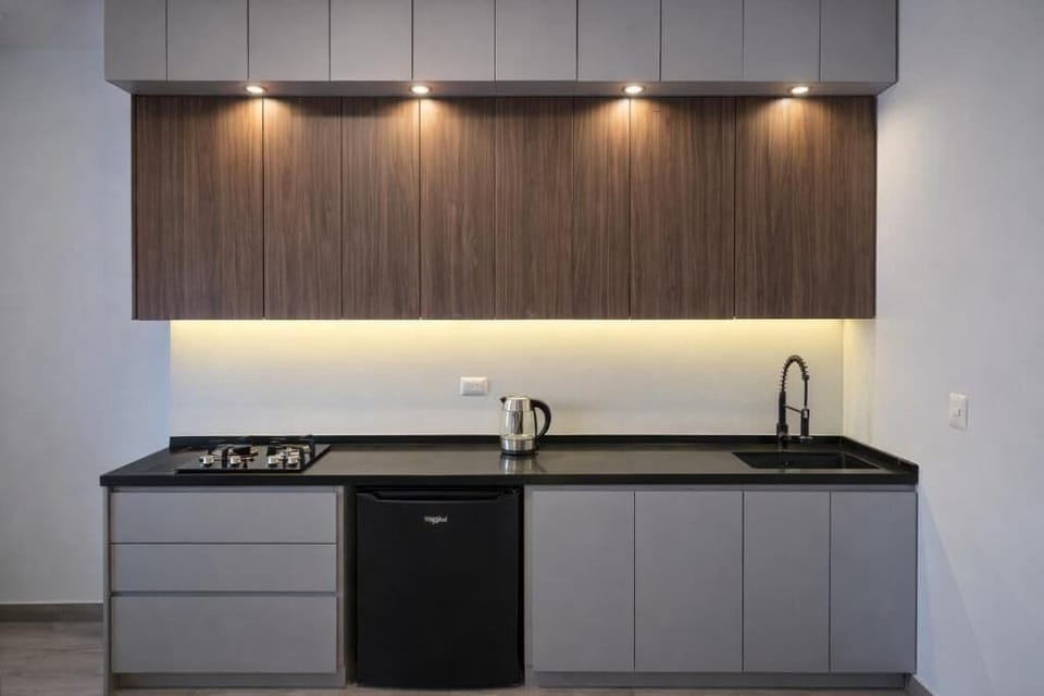 Comfort Apartment, City View | Private kitchen