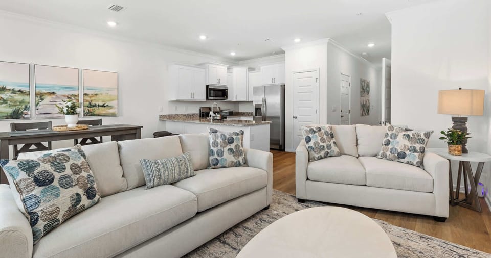 Townhome, Multiple Beds, Garden View (Easy Days at Lost Bay) | Living area