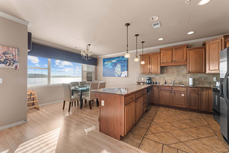 Condo, Multiple Beds (Yakov's Retreat) | Private kitchen