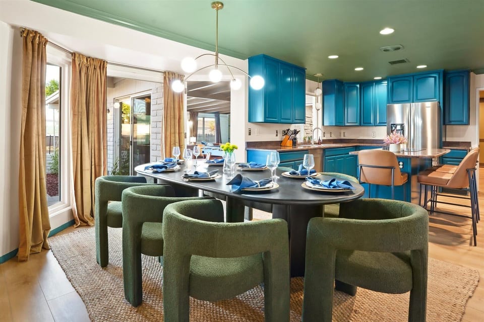House | 8 bedrooms, high-speed internet