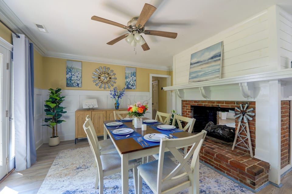 House (4 Bedrooms) | Interior