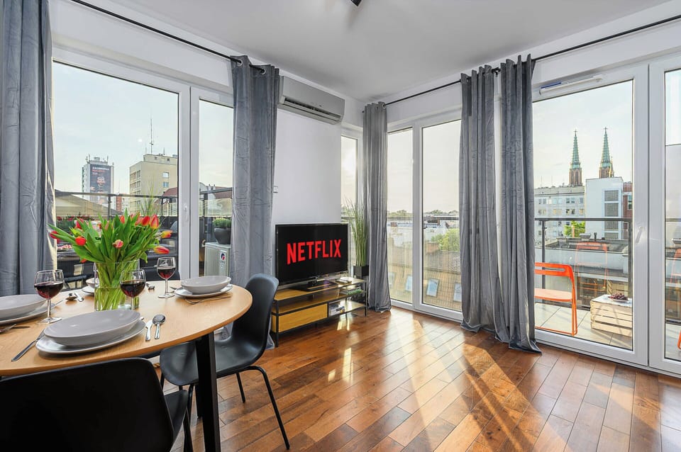 Apartment | Dining
