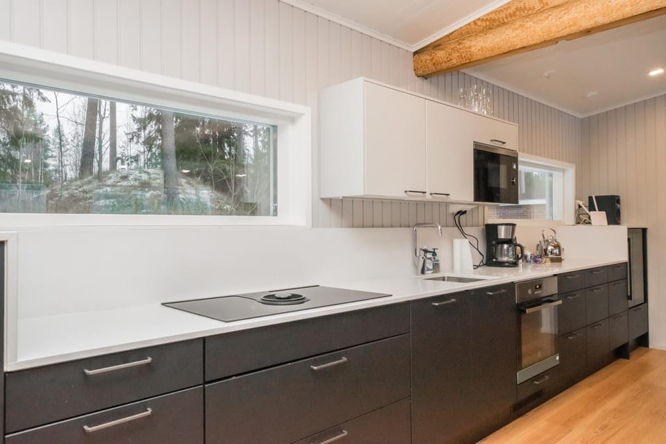 Luxury Triple Room, Lake View | Private kitchen