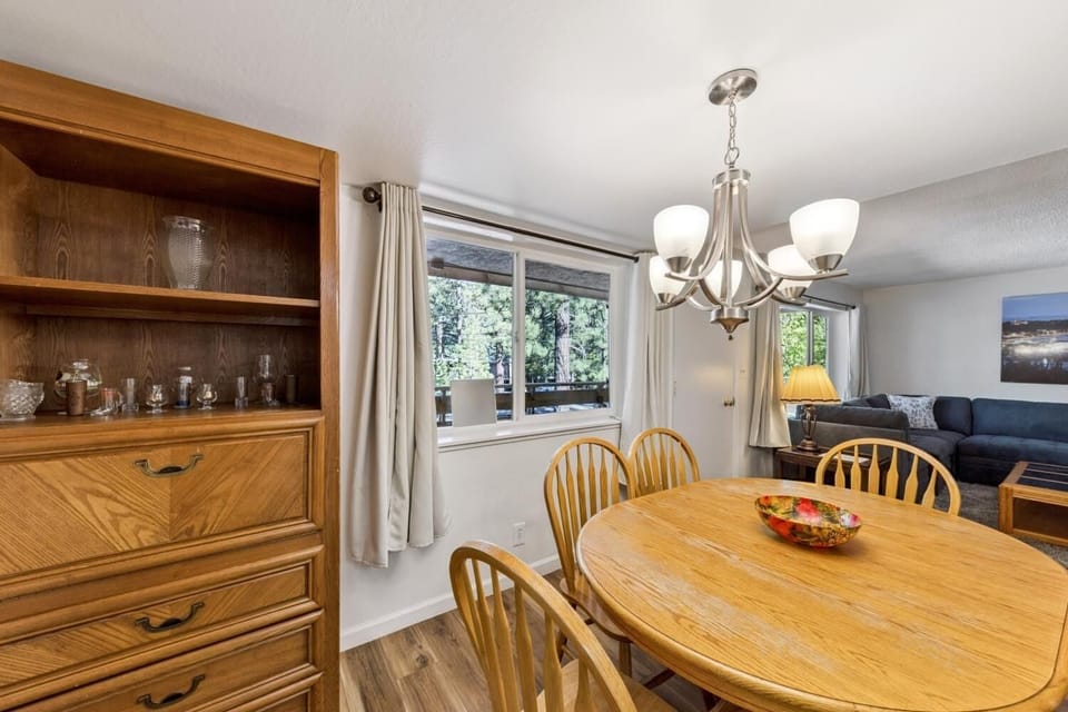 Condo, 3 Bedrooms | Dining