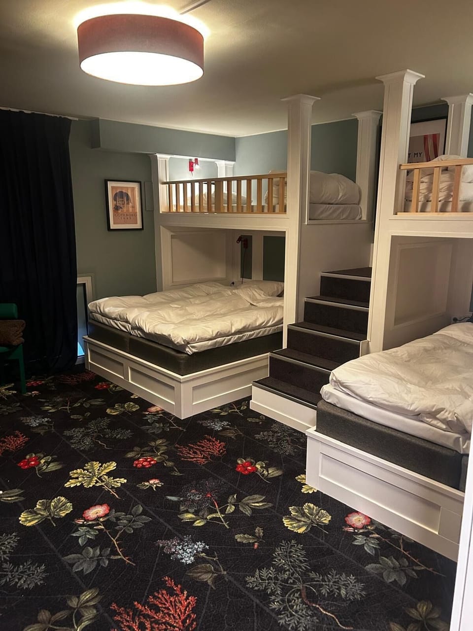 Family Room | WiFi (free)