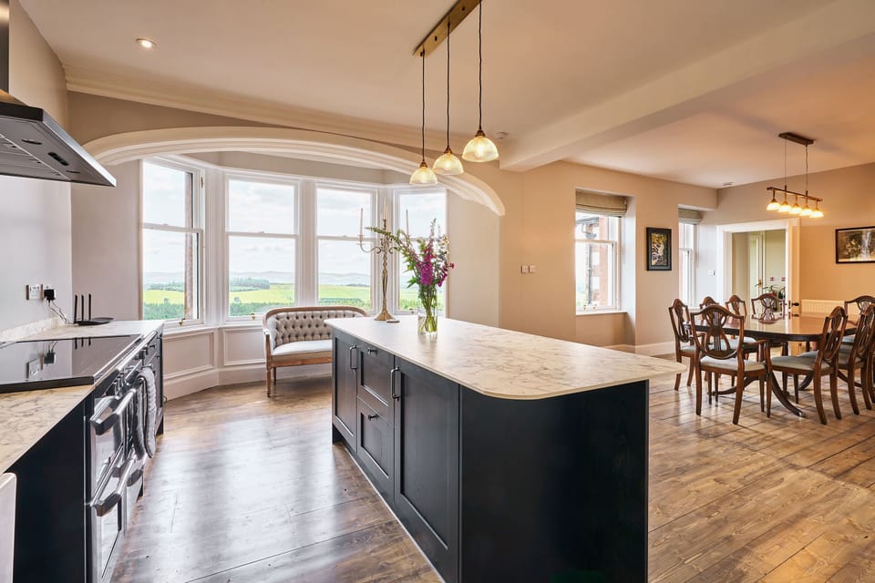 House | 7 bedrooms, high-speed internet