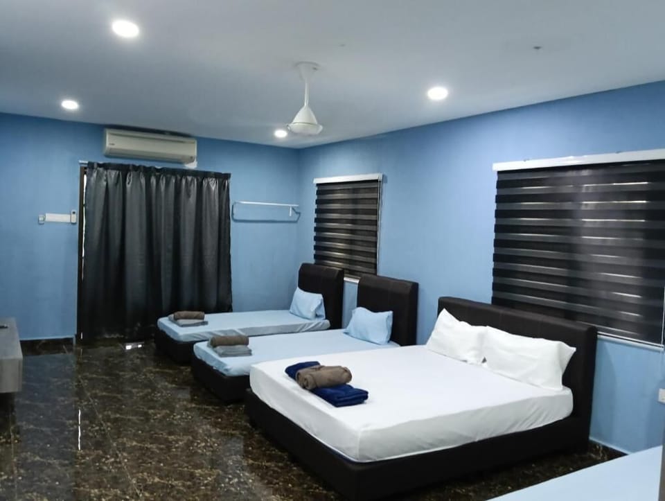 Family Room, Balcony | Iron/ironing board (on request), WiFi (free)