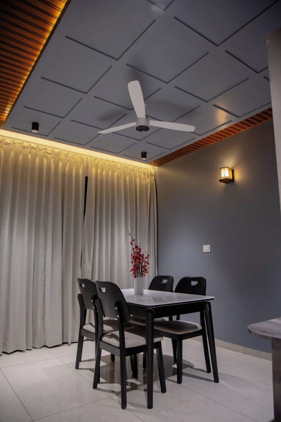 Double Room | Dining
