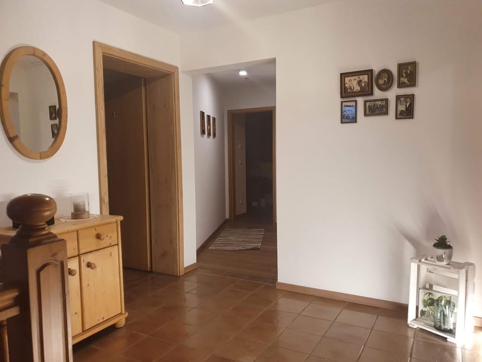 Twin Room | Desk, WiFi (free)