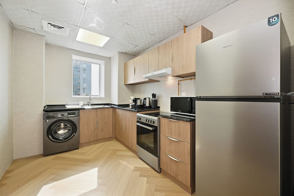 Apartment, Balcony, City View | Private kitchen