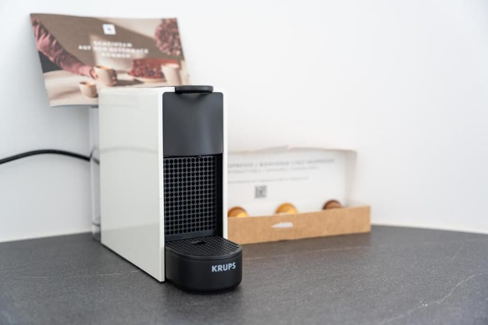 Suite | Coffee and/or coffee maker