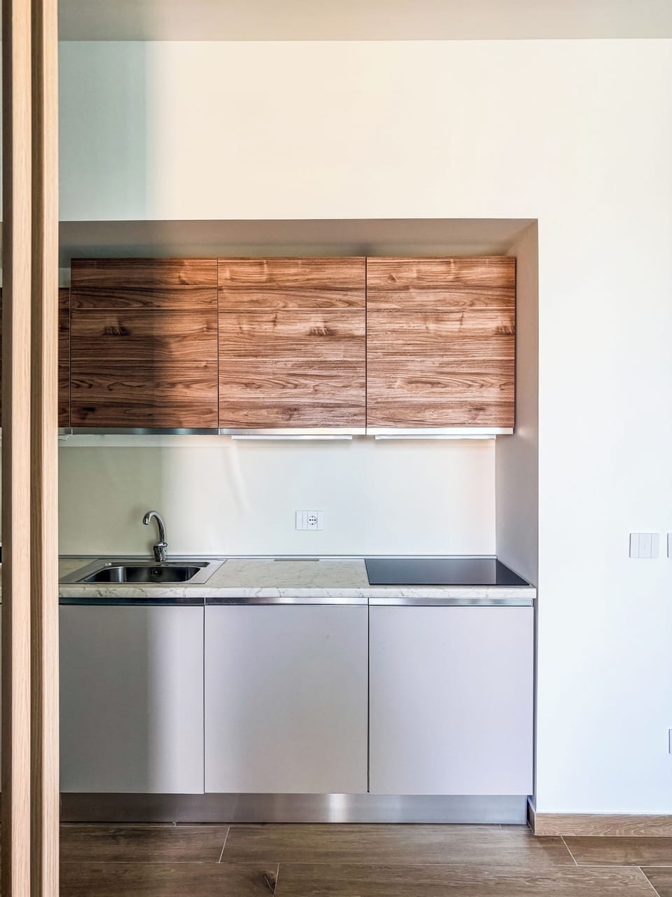 Studio, Balcony | Private kitchen