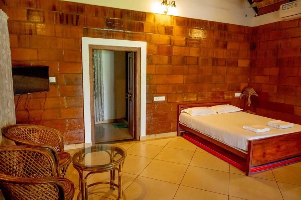 Deluxe Double Room, Garden View | WiFi (free)