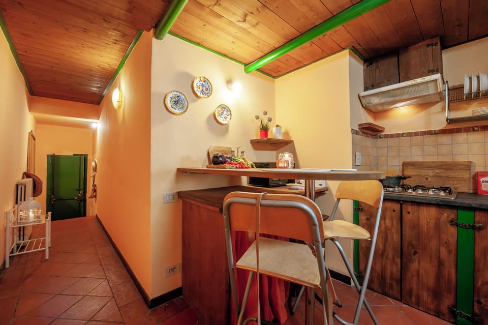 Apartment (1 Bedroom) | Private kitchen | Espresso maker, microwave, electric kettle