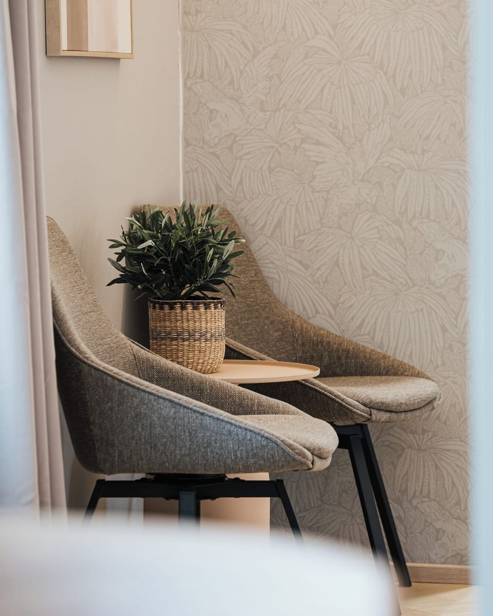 Apartment, 3 Bedrooms, Courtyard View | Laptop workspace, iron/ironing board, travel crib, WiFi (free)