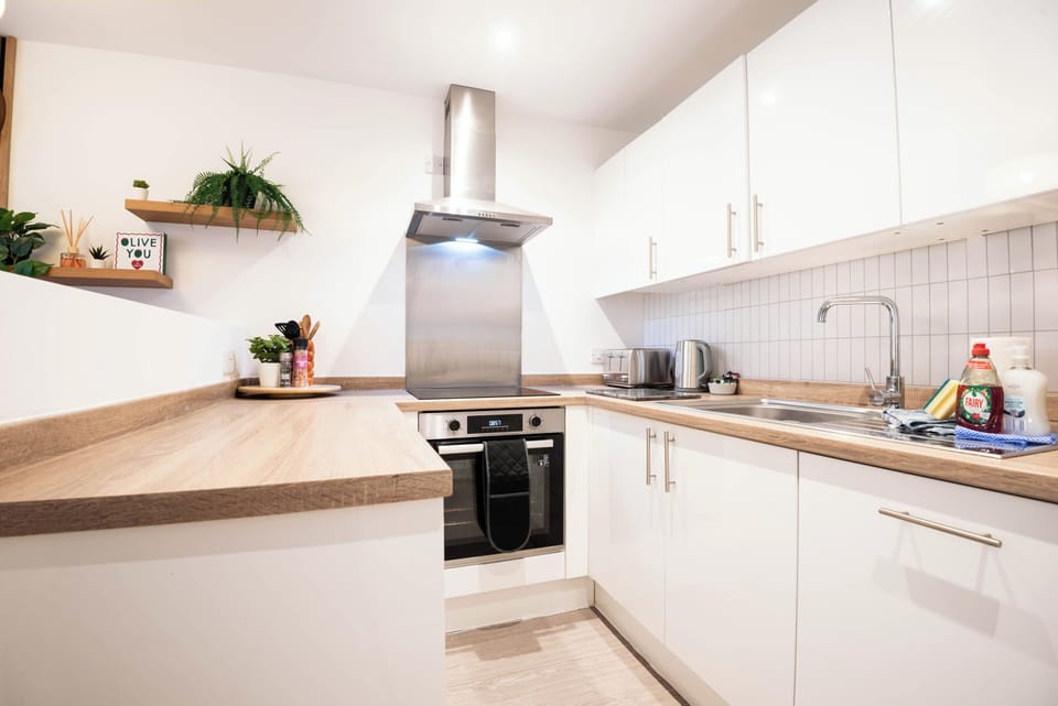Comfort Apartment, 2 Bedrooms, Balcony | Private kitchen