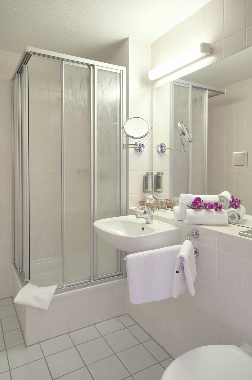Shower, free toiletries, hair dryer, bathrobes