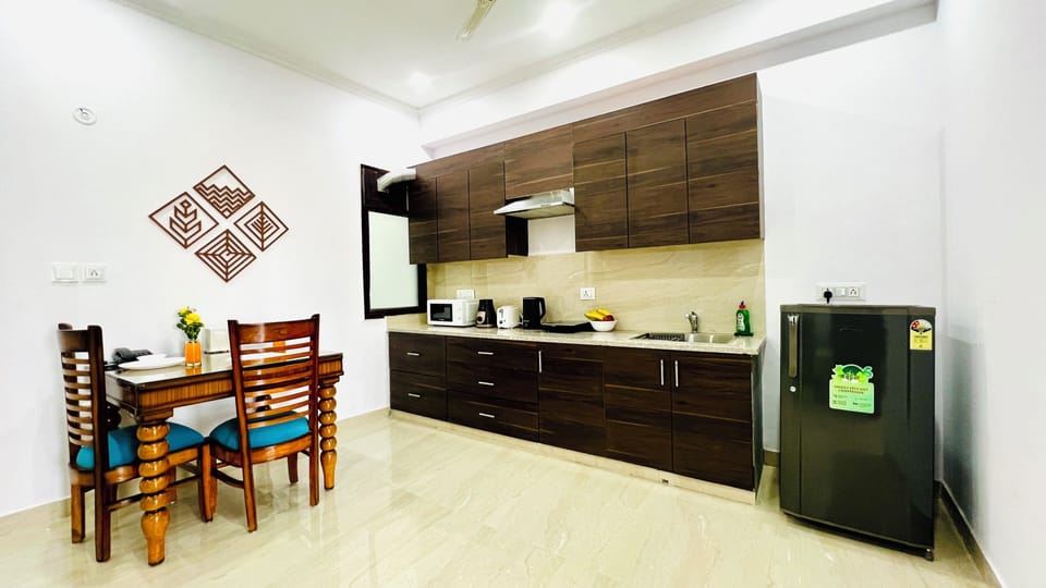 Basic Double Room | Private kitchen