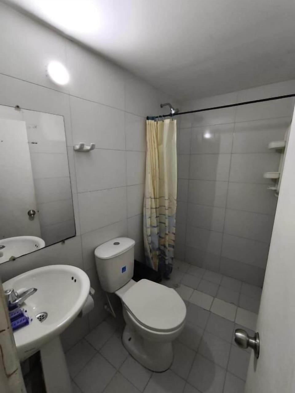 Quadruple Room | Bathroom