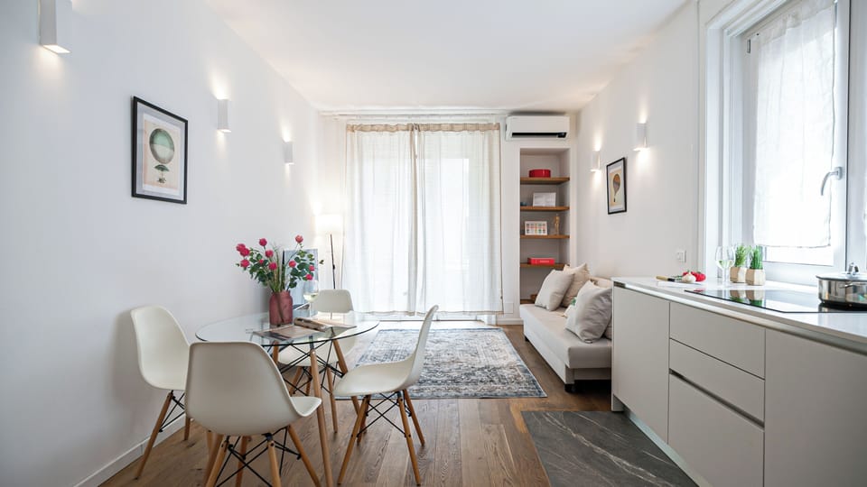 Apartment (1 Bedroom) | Private kitchen | Espresso maker, microwave, oven, stovetop