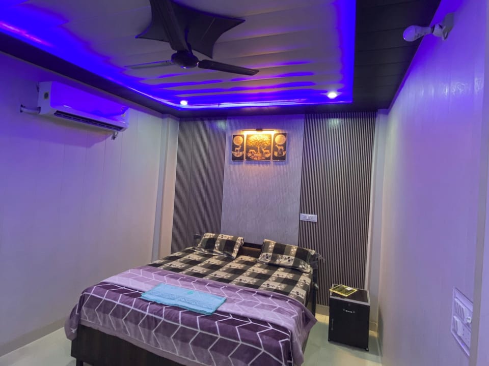 Deluxe Double Room | Desk, laptop workspace, WiFi (free)